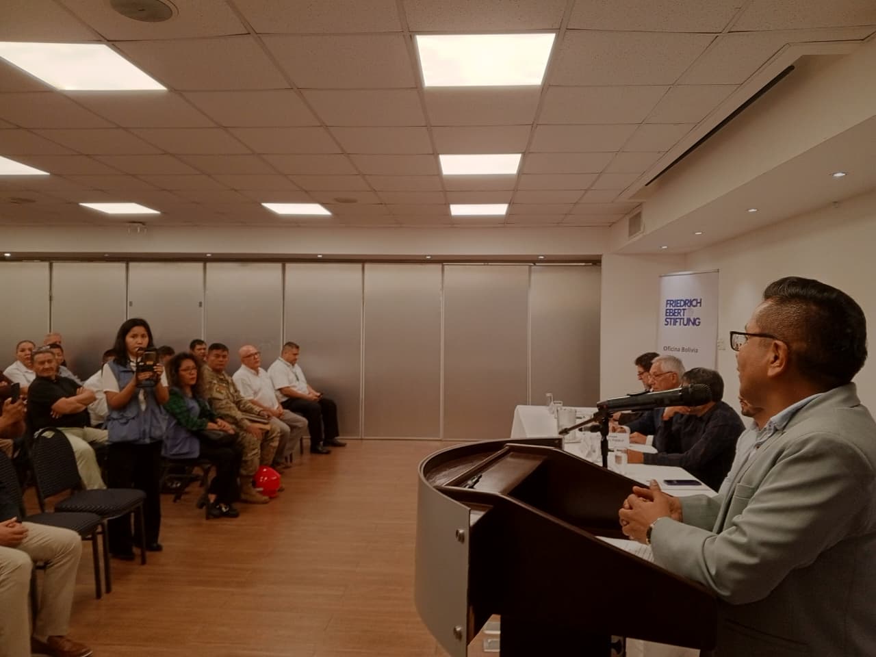 DEFENSOR DEL PUEBLO INVITA A LA CIUDADANÍA A REFLEXIONAR EN LA CONSTRUCCIÓN DE LA DEMOCRACIA