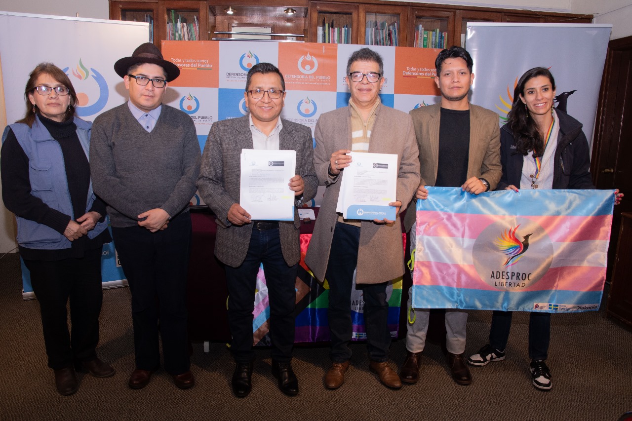 DEFENSORÍA DEL PUEBLO Y ADESPROC LIBERTAD FORTALECEN LA DEFENSA DE LOS DERECHOS DE LAS PERSONAS LGBTI+ EN BOLIVIA