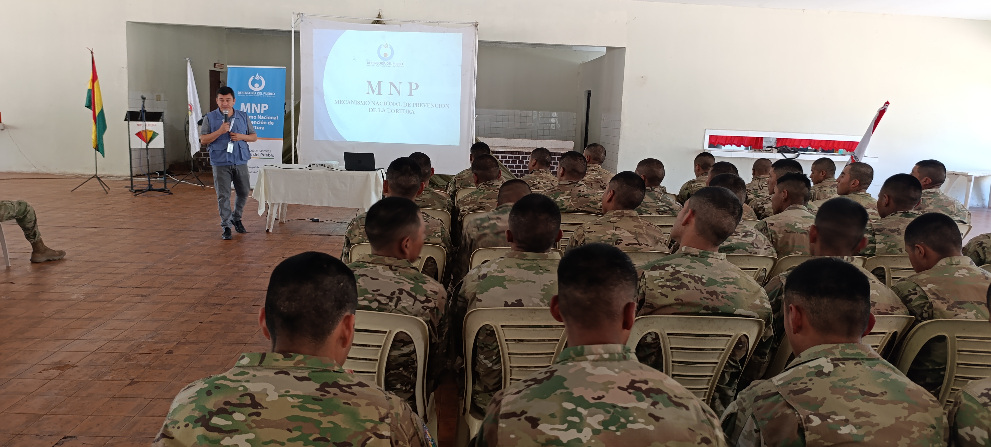 DEFENSORÍA DEL PUEBLO FORTALECE CAPACIDADES EN DERECHOS HUMANOS Y PREVENCIÓN DE LA TORTURA EN LA ESCONBOL DE SANANDITA