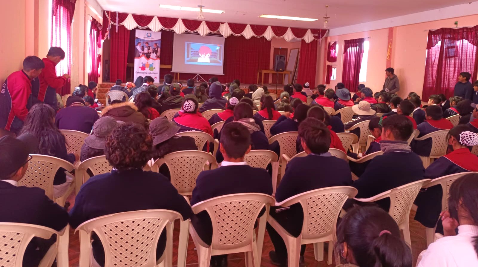 DEFENSORÍA DEL PUEBLO EMPODERA A ESTUDIANTES DE CINCO UNIDADES EDUCATIVAS DE GUAQUI EN PREVENCIÓN DE LA VIOLENCIA