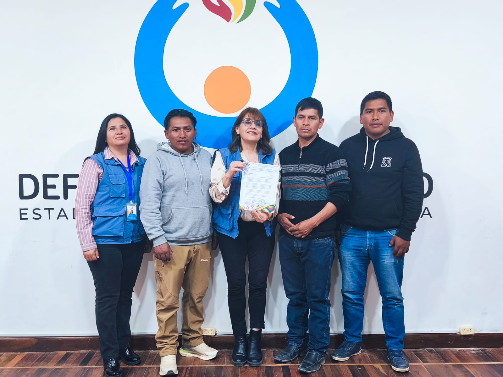 DEFENSORÍA DEL PUEBLO RECIBE DE COMUNIDADES ORIGINARIAS DE NOR LÍPEZ PROTOCOLO DE CONSULTA PREVIA, LIBRE E INFORMADA PARA EL APROVECHAMIENTO DEL LITIO