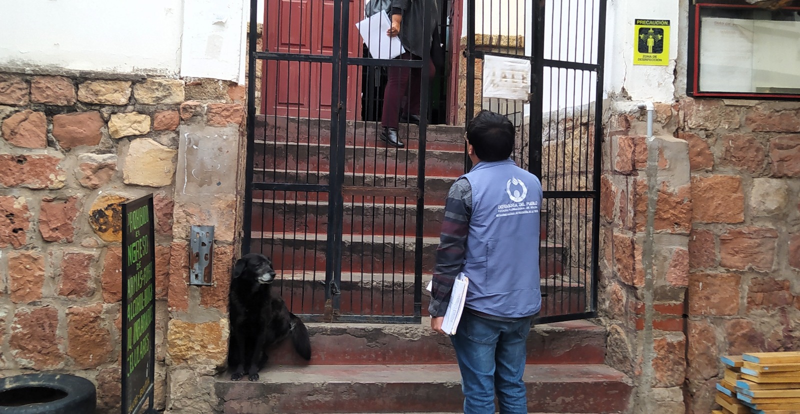 SUCRE: DEFENSORÍA DEL PUEBLO VERIFICA ESTADO DE SALUD DE PRIVADO DE LIBERTAD EN EL CENTRO PENITENCIARIO DE SAN ROQUE