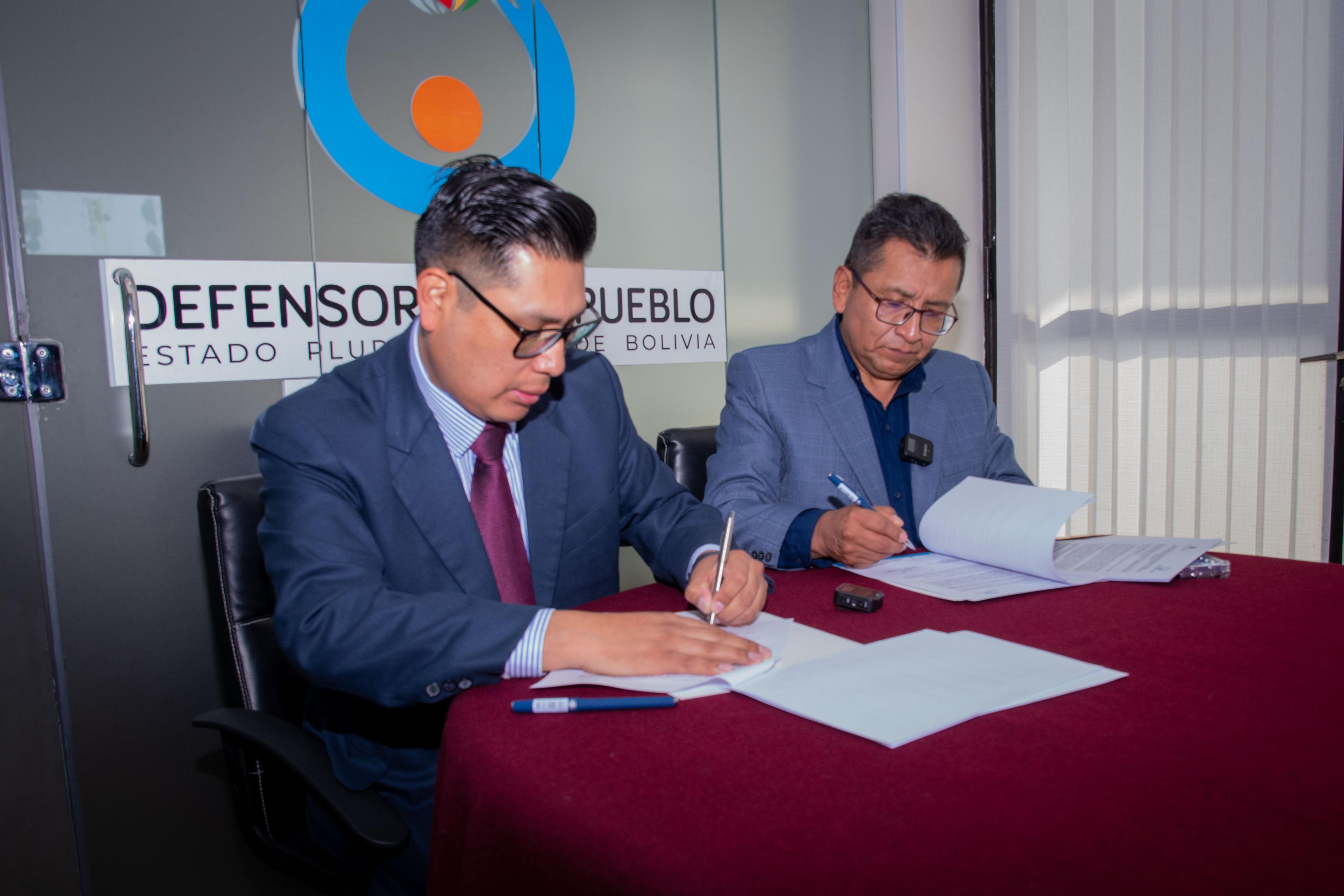 PARA FORTALECER LA DEFENSA INTEGRAL DE LOS DERECHOS HUMANOS Y DEL ESTADO, LA DEFENSORÍA DEL PUEBLO Y LA PROCURADURÍA GENERAL FIRMAN CONVENIO