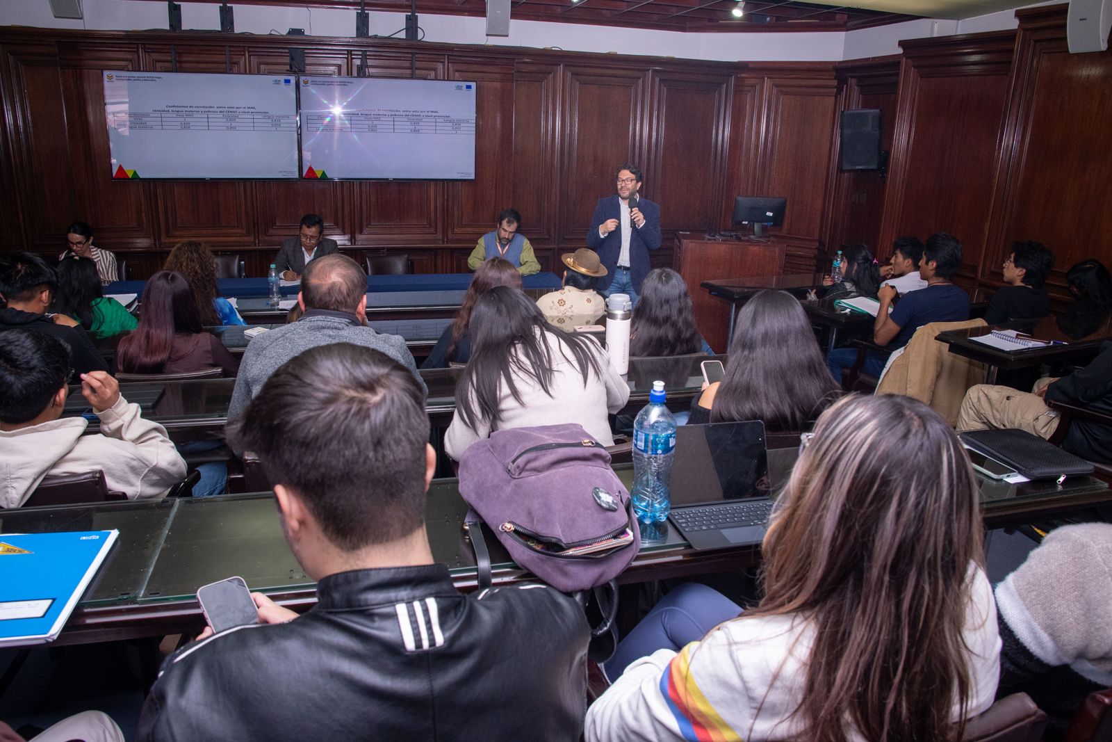 DEFENSORÍA DEL PUEBLO IMPULSA CICLO DE REFLEXIONES SOBRE RACISMO ESTRUCTURAL Y CONSOLIDA ARTICULACIÓN ENTRE INSTITUCIONES Y SOCIEDAD CIVIL