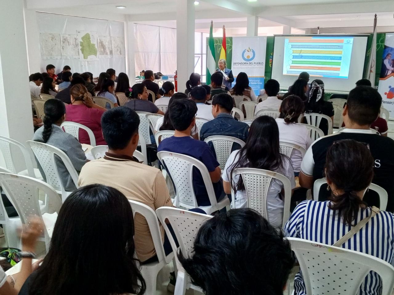 ENCUENTRO INTERGENERACIONAL DE DEFENSORAS Y DEFENSORES ESTUDIANTILES CONCLUYE TRABAJAR PLANES DE CONVIVENCIA PACÍFICA