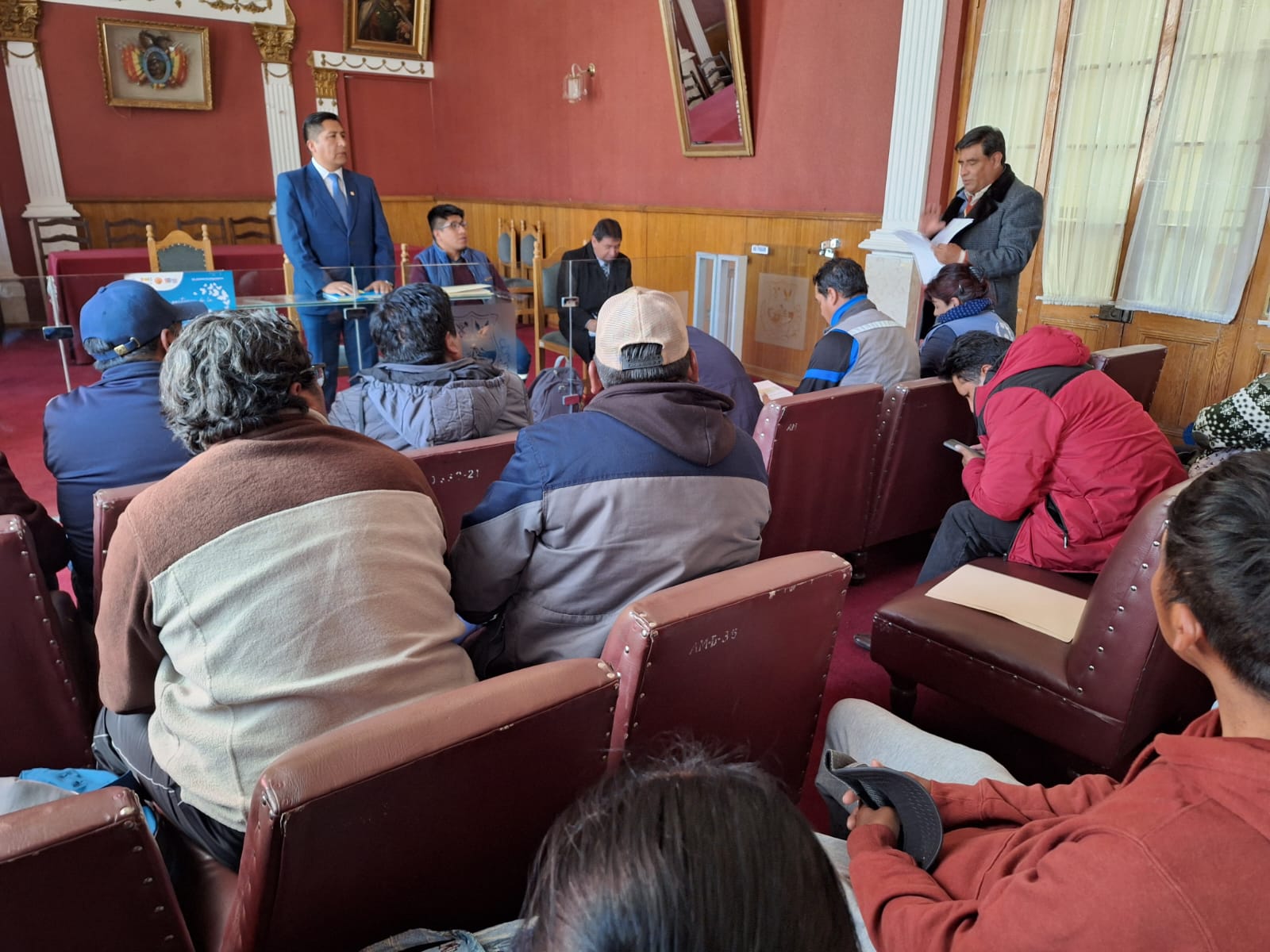 ORURO: DEFENSORÍA DEL PUEBLO MEDIA EN CONFLICTO DE EMAO, LOGRANDO ACUERDO Y REANUDACIÓN DEL RECOJO DE BASURA