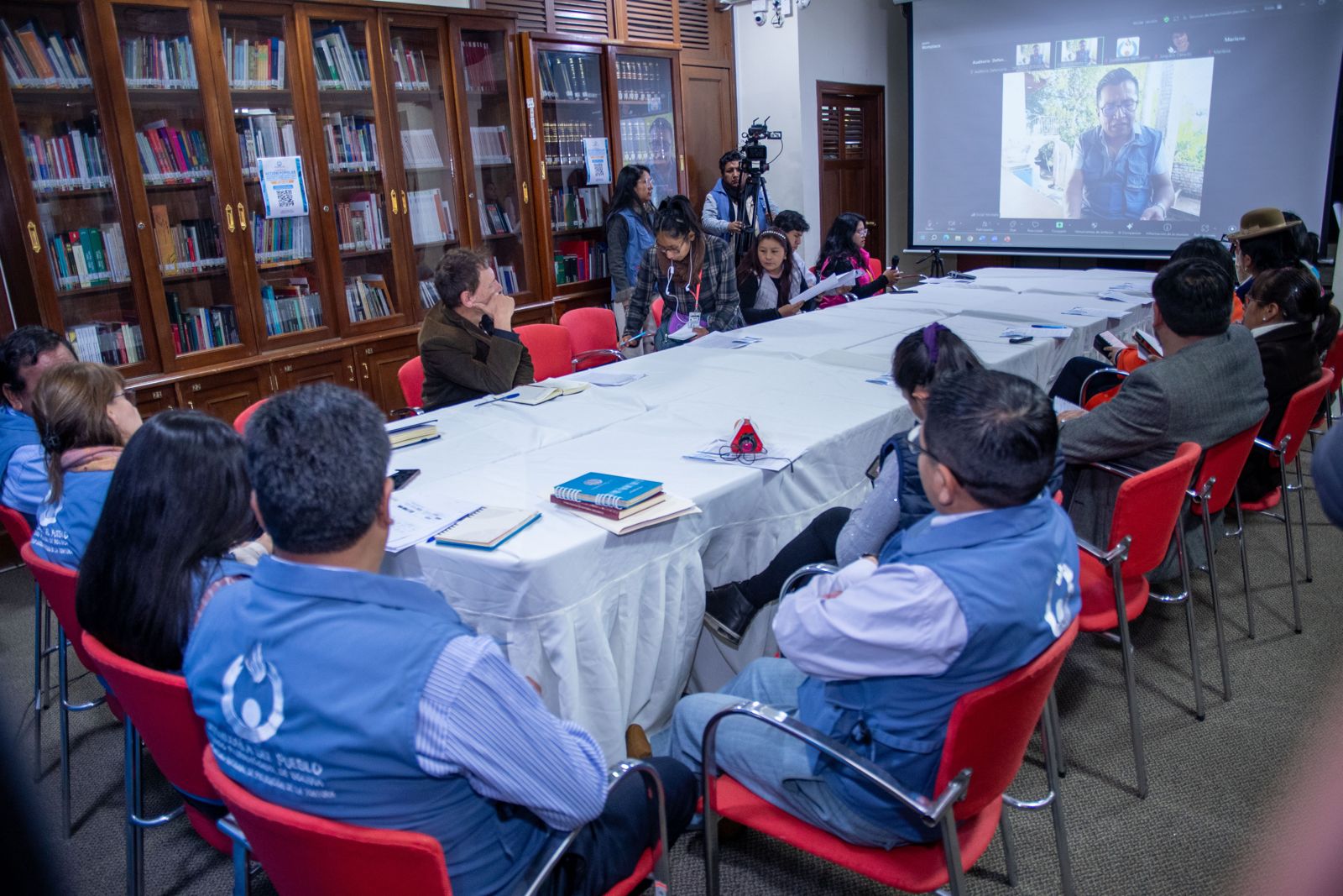 DEFENSORÍA DEL PUEBLO EXIGE MEDIDAS URGENTES FRENTE A LA CONTAMINACIÓN MINERA EN VIACHA