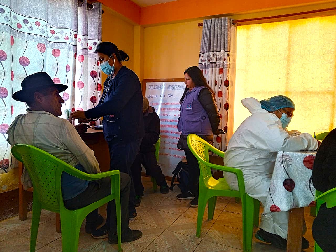DEFENSORÍA DEL PUEBLO ACOMPAÑA LA TOMA DE MUESTRAS DE AGUA Y ANÁLISIS BIOLÓGICOS EN SEQUE JAHUIRA Y CONTORNO BAJO ANTE PRESUNTA CONTAMINACIÓN CON CIANURO