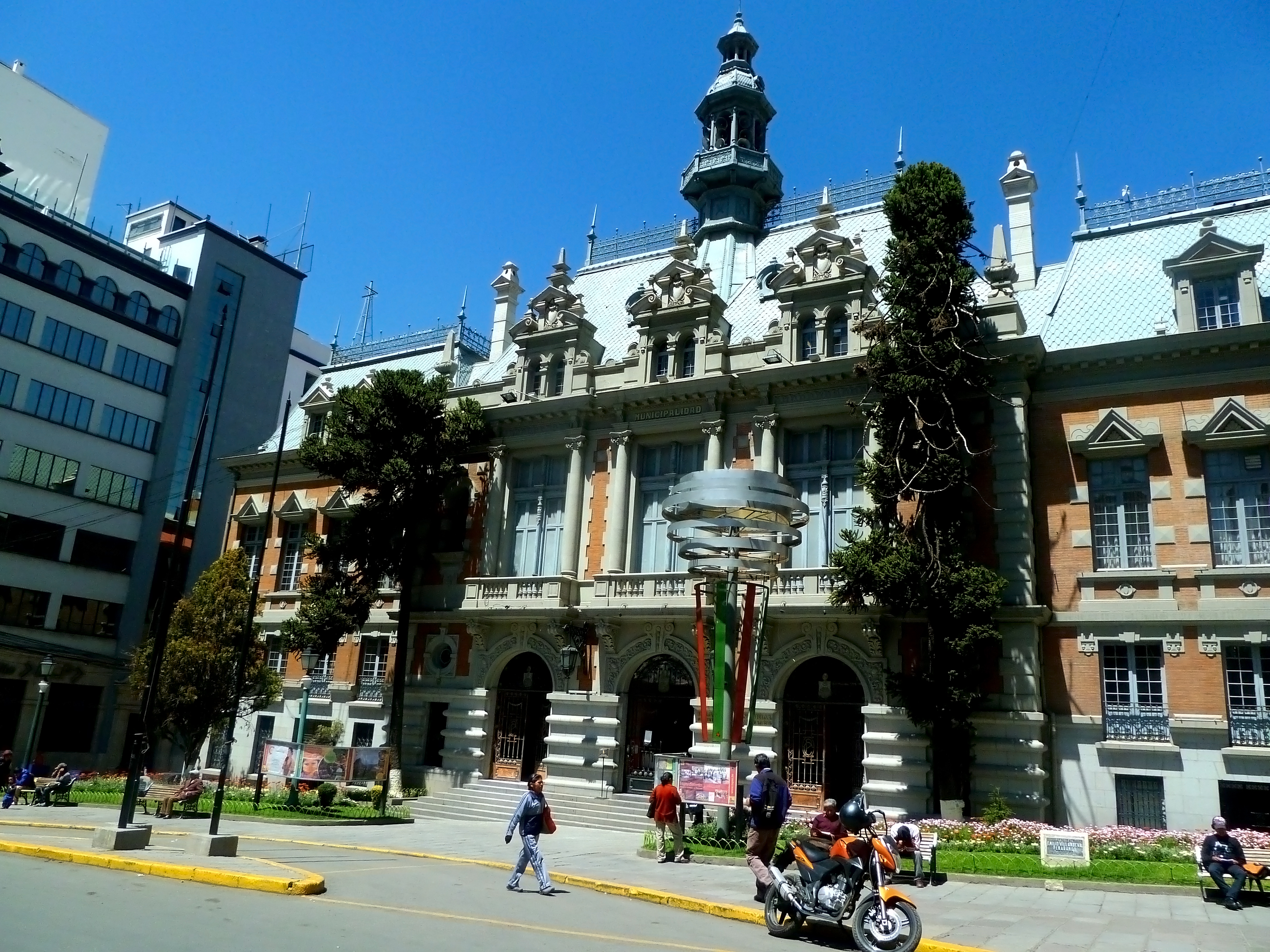 AMPARO CONSTITUCIONAL INTERPUESTO POR LA DEFENSORÍA DEL PUEBLO GARANTIZA DERECHOS LABORALES DE TRABAJADOR MUNICIPAL DIAGNOSTICADO CON CÁNCER
