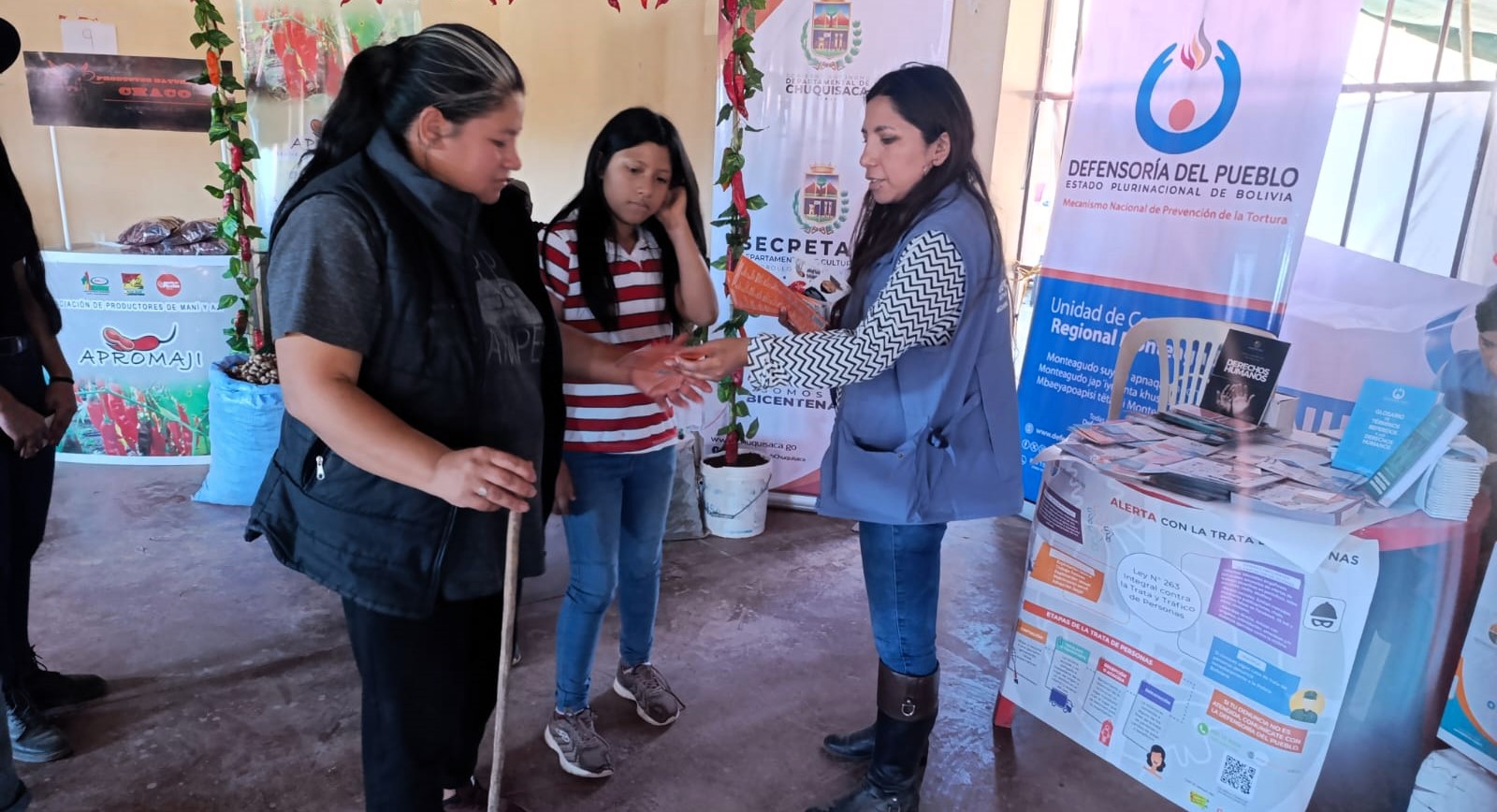 Defensoría del Pueblo desplaza su oficina móvil al municipio de Muyupampa