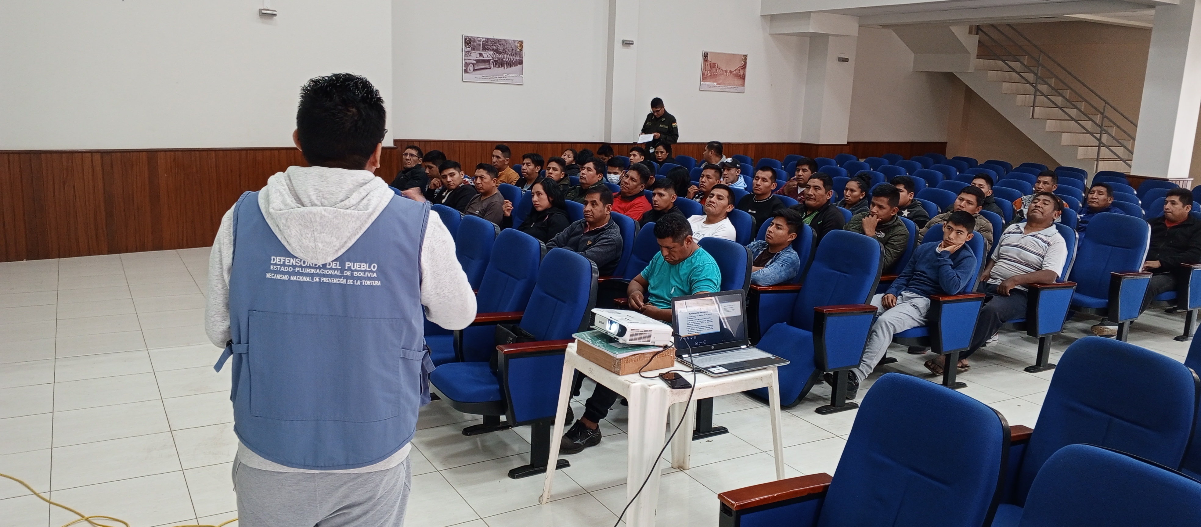 EN PANDO, DEFENSORÍA DEL PUEBLO DESARROLLÓ UN TALLER DE SENSIBILIZACIÓN A 40 EFECTIVOS POLICIALES SOBRE LA LEY GENERAL DE LAS PERSONAS CON DISCAPACIDAD N° 223