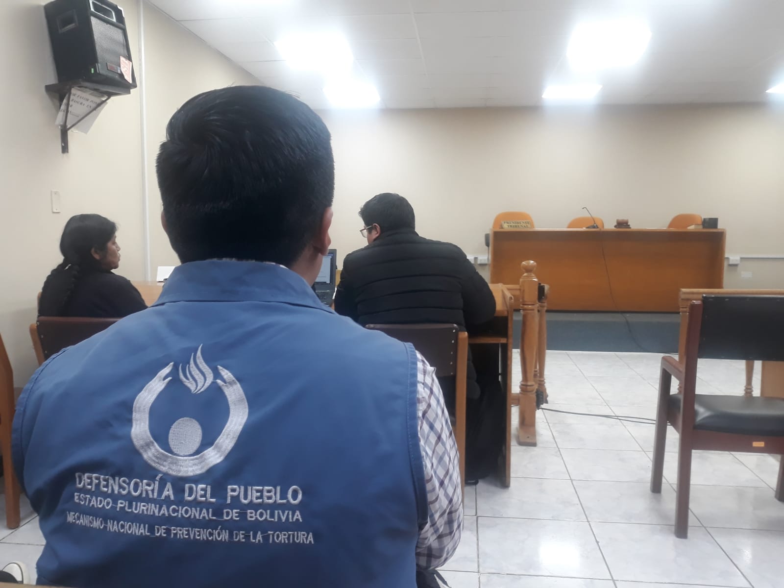 Defensoría del Pueblo sigue investigación de la justicia al caso de un presunto agresor sexual extraditado a Bolivia