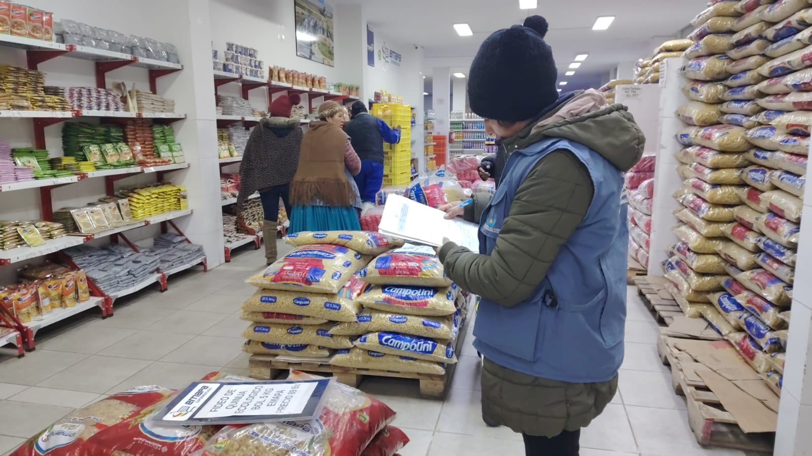 DEFENSORÍA DEL PUEBLO ALERTA SOBRE LA AFECTACIÓN AL DERECHO A LA ALIMENTACIÓN POR ESCASA DISPONIBILIDAD DE PRODUCTOS BÁSICOS EN EMAPA